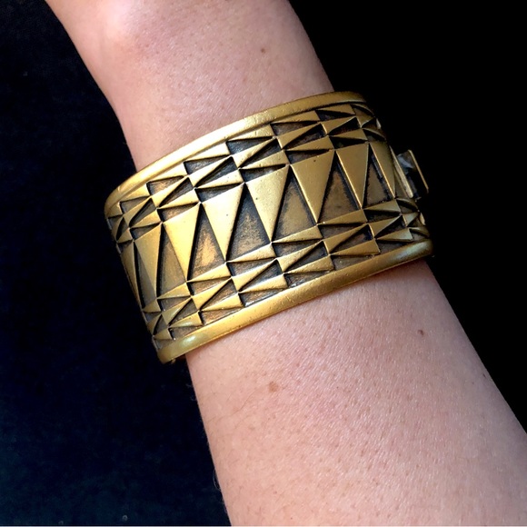 Monet Jewelry - Vintage Tribal design gold tone cuff clasp hinged signed Monet bracelet unisex